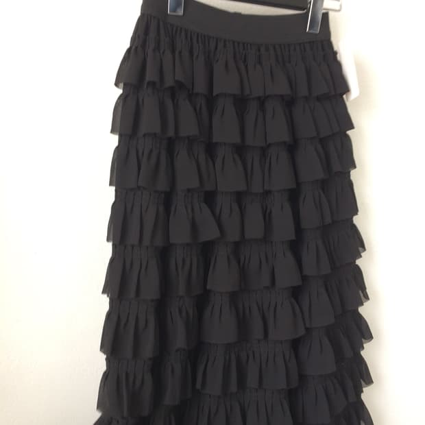 Frill layer long skirt