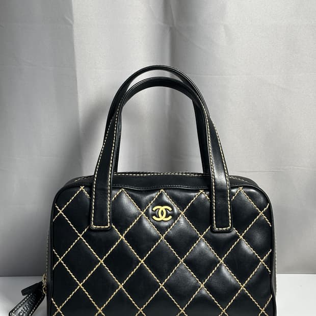 샤넬 와일드 스티치 스몰 보스턴 백