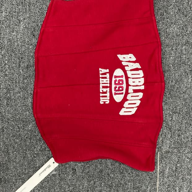 배드블러드 탑 새상품