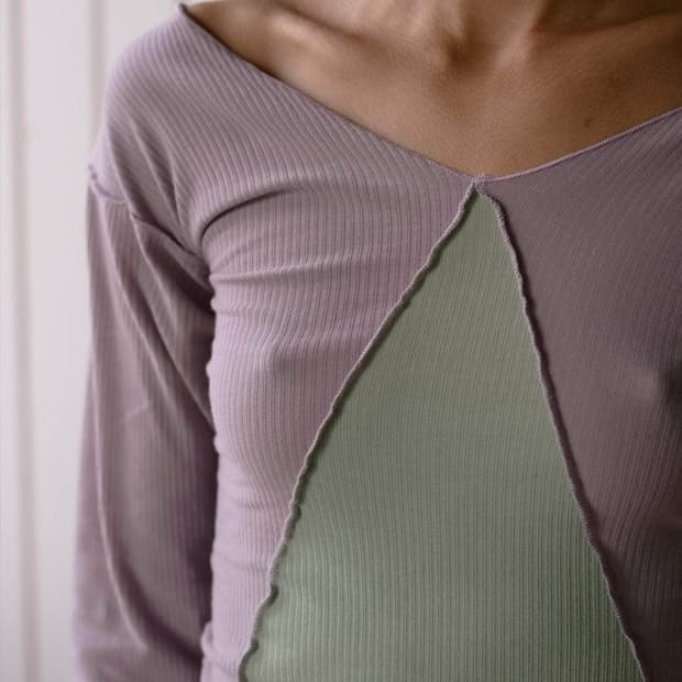 [S,M,L]베이스레인지 Phy 롱 슬리브리스 탑/벌비 퍼플