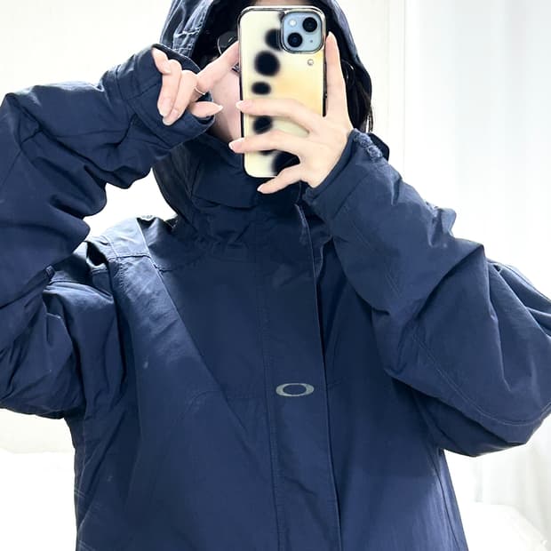 오클리 센터로고 누빔 바람막이