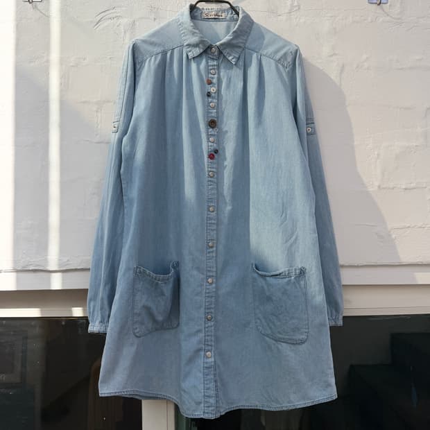 Sorridere 버튼 엠벨리시드 데님 원피스 L