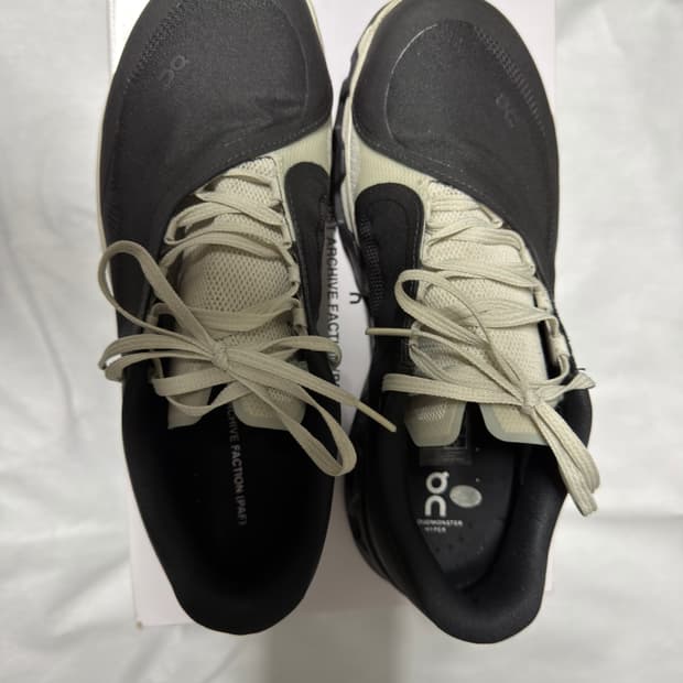 온 러닝 x 파프 클라우드 몬스터 하이퍼 블랙