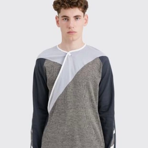 키코 코스타디노브 REMUS 탑 저지