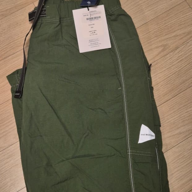 And wander 앤드원더 NY taffeta hiker pants