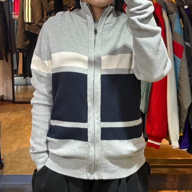 타미힐피거 배색 니트집업