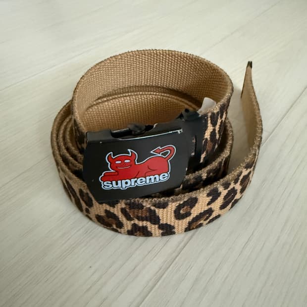 슈프림 토이머신 벨트