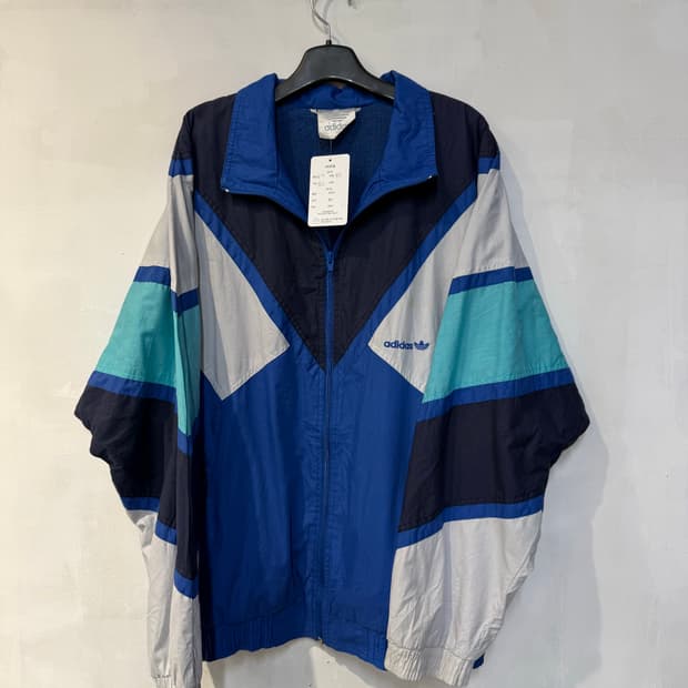 아디다스 블루 올드스쿨 바람막이