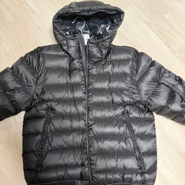 CP컴퍼니 DD쉘 다운자켓