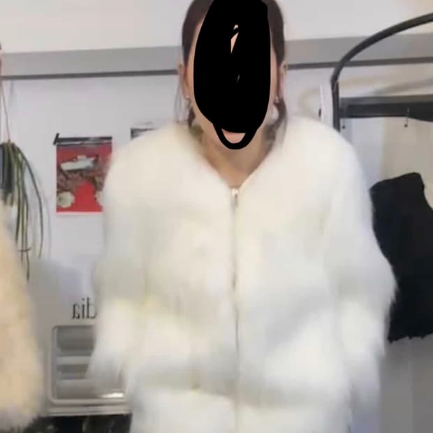 Beaker 비이커 화이트 퍼자켓