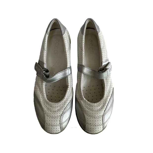 Ecco maryjane