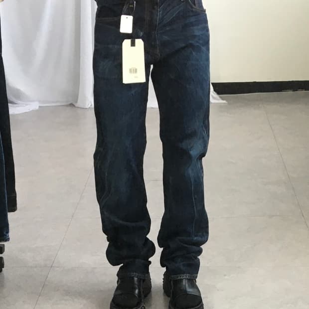 Levis denim pants