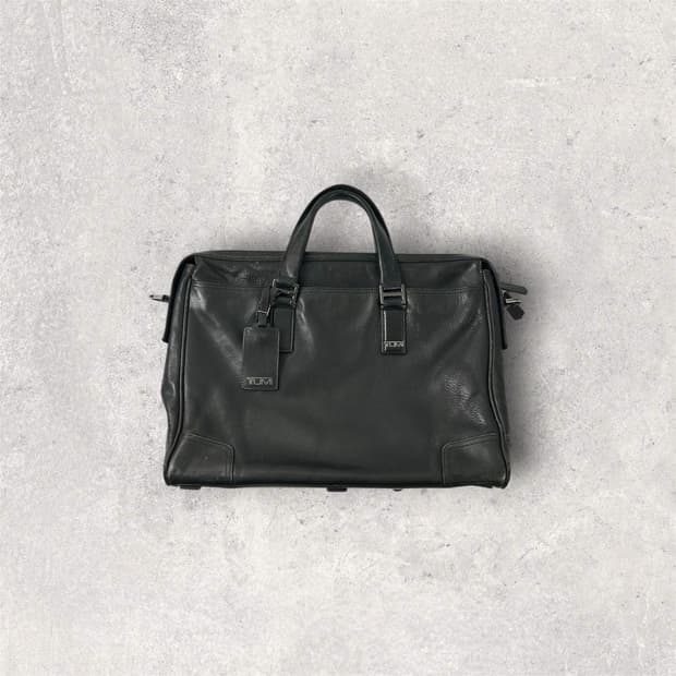 TUMI 투미 블랙 레더 브리프케이스 (B318)