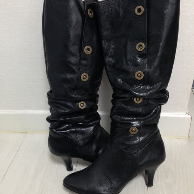 vintage boots