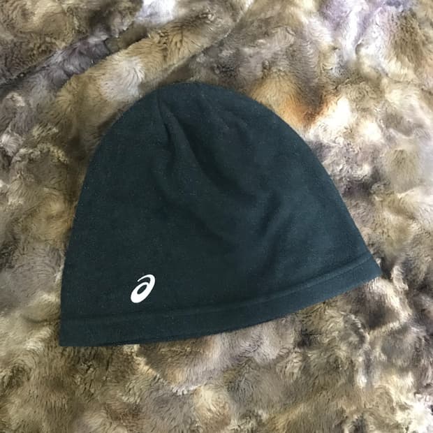 아식스 여성 러닝 비니 햇-블랙