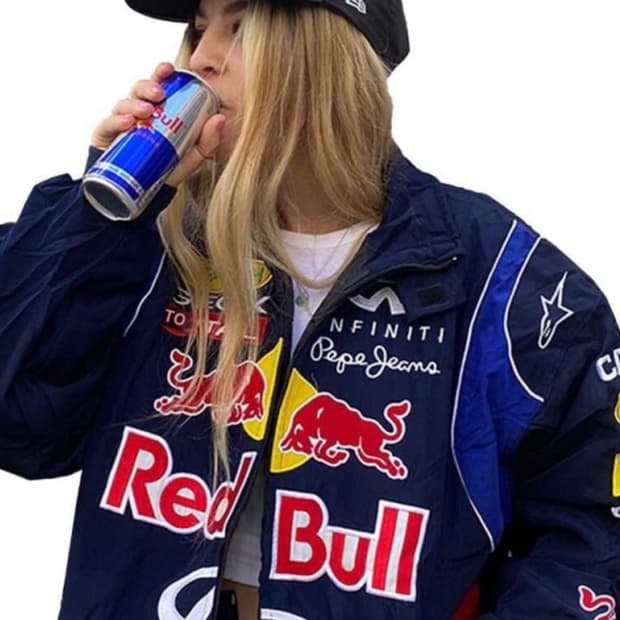 레드불 레이싱 자켓