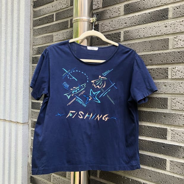 vintage fishing embroidery tee
