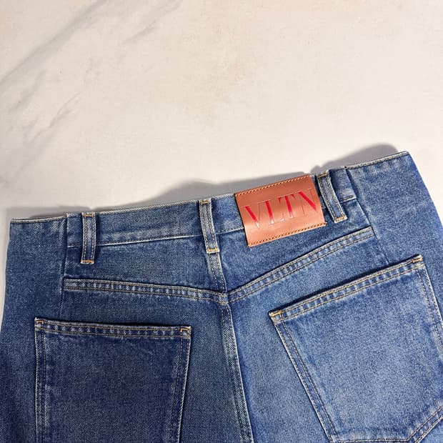 발렌티노 스트레이트 핏 턴업 진 30