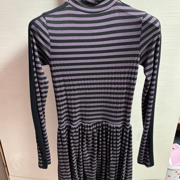 노컨텐츠 스트라이프 원피스