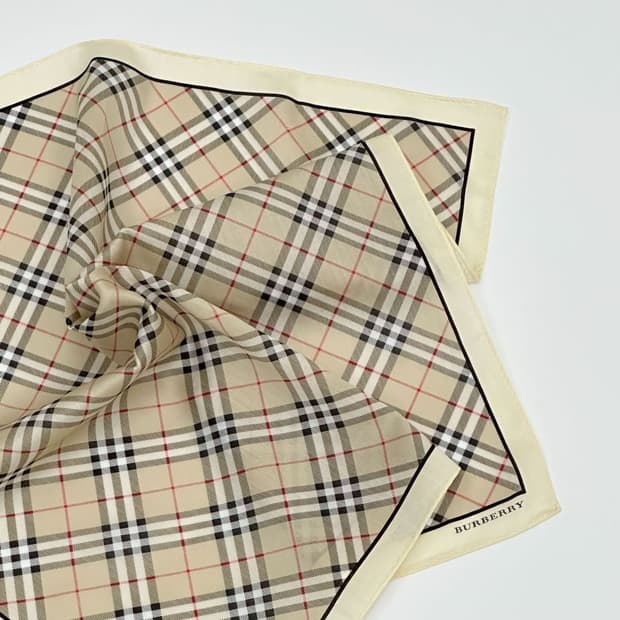 (새상품) burberry/ 버버리 코튼 쁘띠스카프 손수건