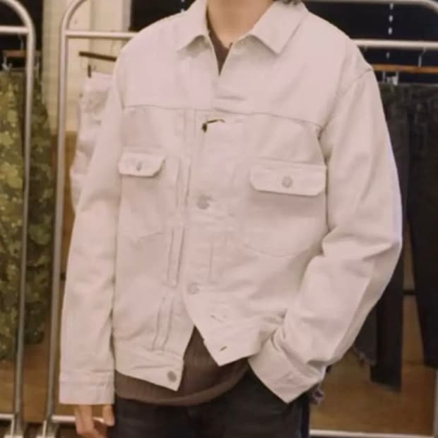 모모타로 화이트 데님 자켓