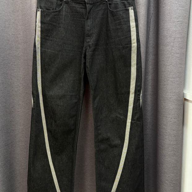 ADDOFF 웨이브 라인 와이드 데님 팬츠 흑청