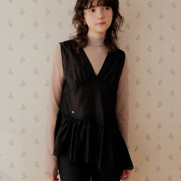 아다울 셔링 라인 레이어드 쉬폰 뷔스티에