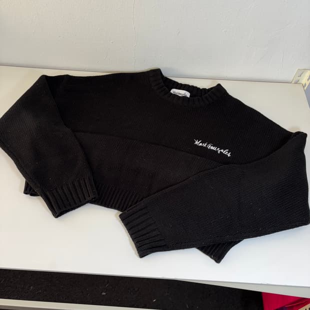 M 마크곤잘레스 블랙 오버핏 라운드니트