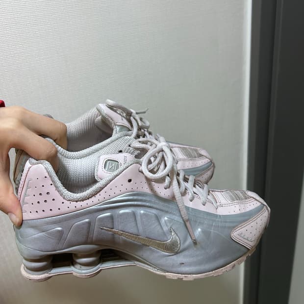 나이키 샥스 핑크
