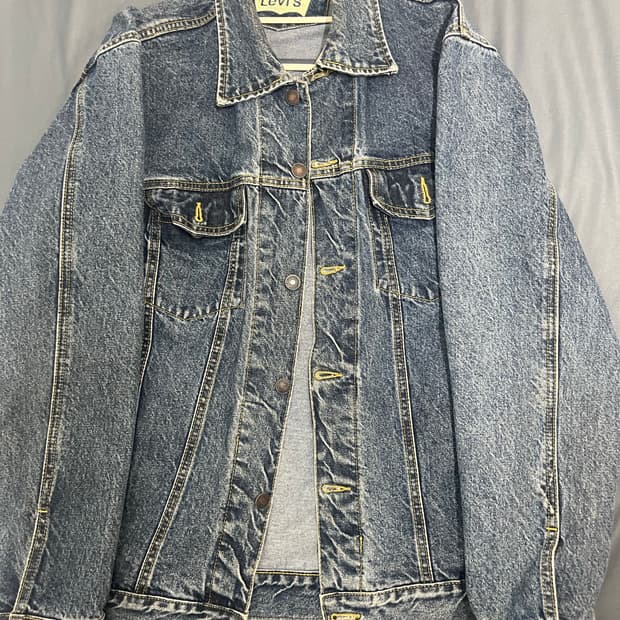[ULTRA RARE]Levi’s Leather Patch Trucket