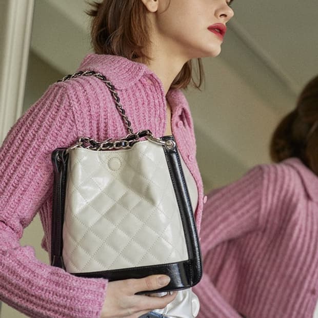 아더앤드 퀼팅 타이니 카마백 화이트