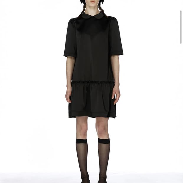 버뮬라 GATHER FRILL DRESS (BLACK)