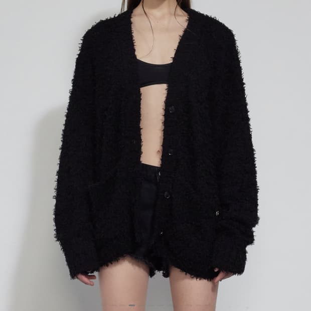 새상품) 보헤미안서울 헤어리 가디건 블랙