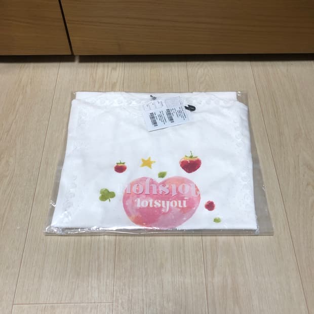lotsyou 랏츠유 티셔츠 크래용래빗콜라보