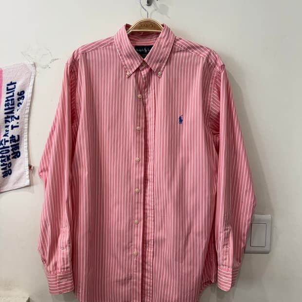41. 폴로 셔츠