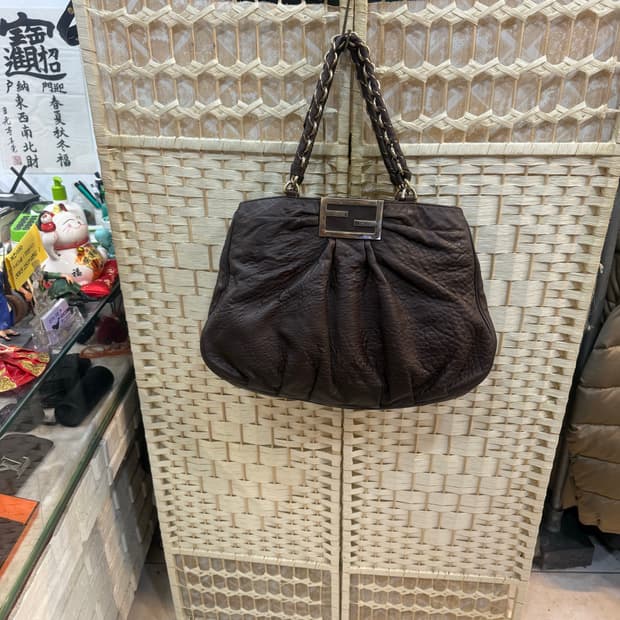 정품 펜디 미아 체인 숄더백 팝니다