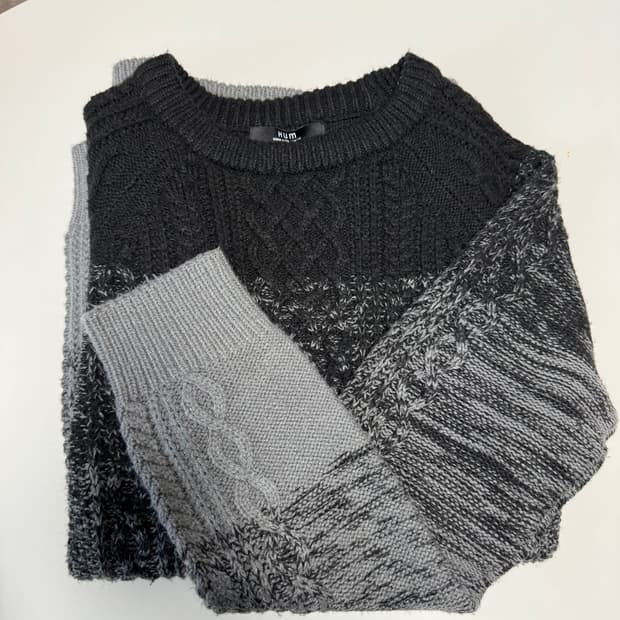 HUM 블랙그레이 그라데이션 니트 스웨터