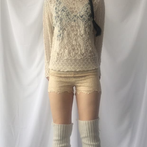 Lace high neck sleeve