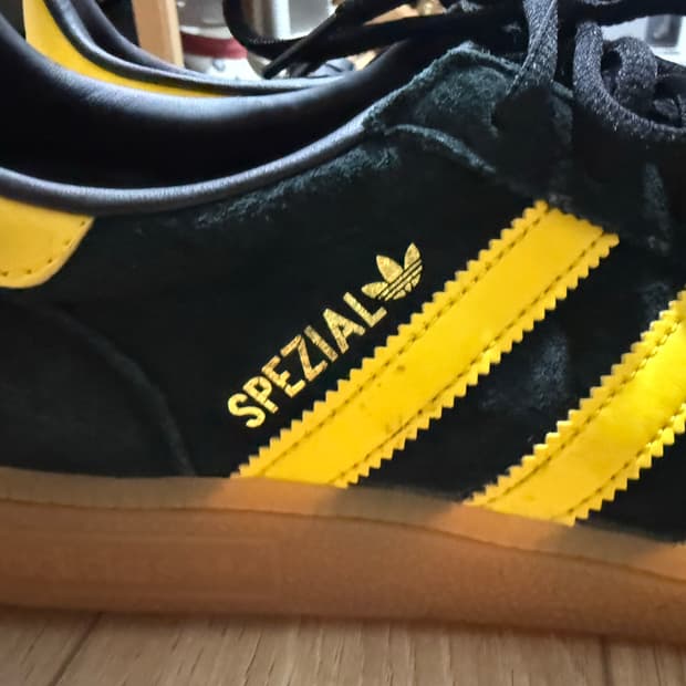 아디다스 스페지알 핸드볼 코어 블랙 옐로우