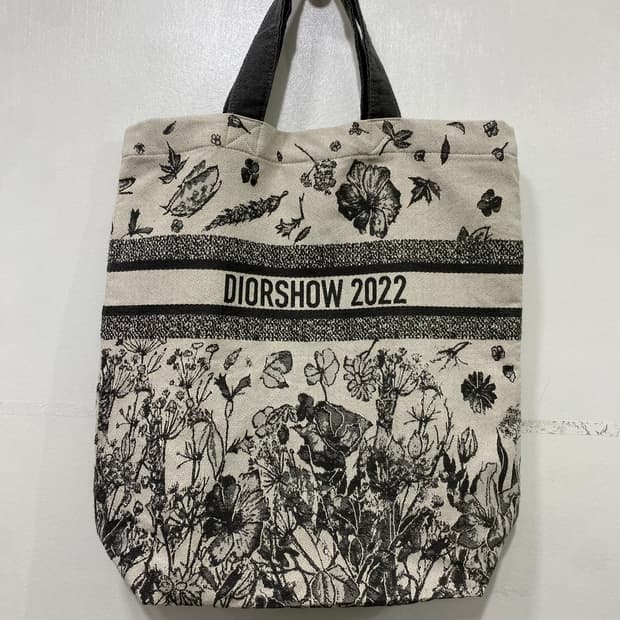 디올 디올쇼2022 토트백