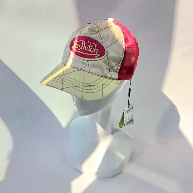 VonDutch 핑크 새틴 퀼팅 트러커 캡