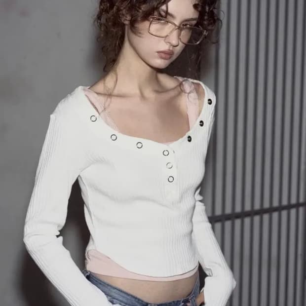 플리즈노팔로우 버니탑 화이트