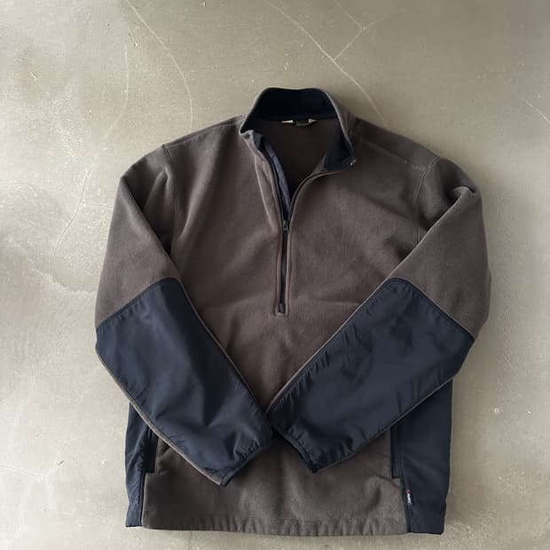 에디바우어 플리스 하프 집업 카키브라운