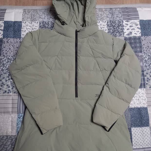 타이틀리스트 여성골프 아노락 구스패딩 M (55~66)