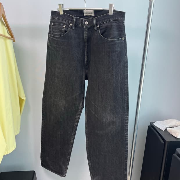 엔즈앤드민즈 워시드 블랙 데님팬츠