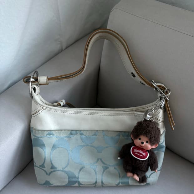 Coach skyblue shoulder bag