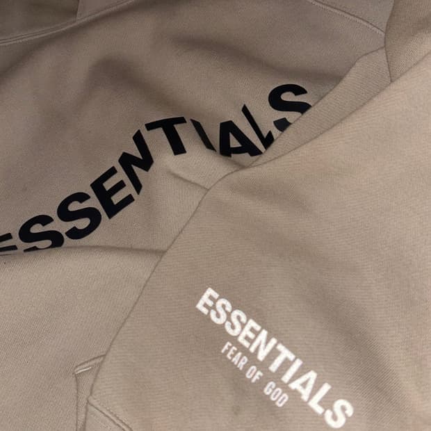 에센셜 후드티 