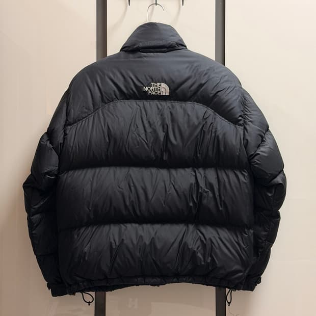 (L)105 노스페이스 센터로고 패딩 블랙
