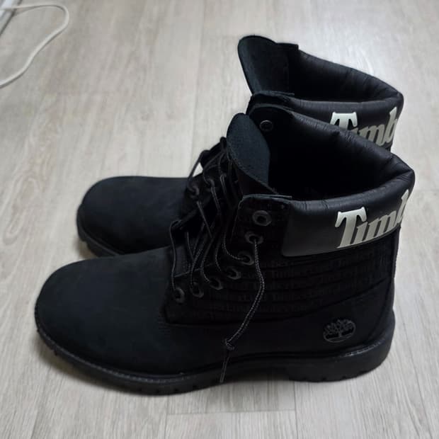 [265~270]팀버랜드 6인치 프리미엄 레터링 블랙 부츠