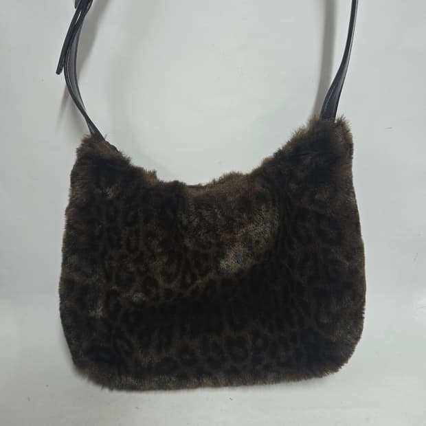 한섬sj 브라운 퍼 숄더백 호보백